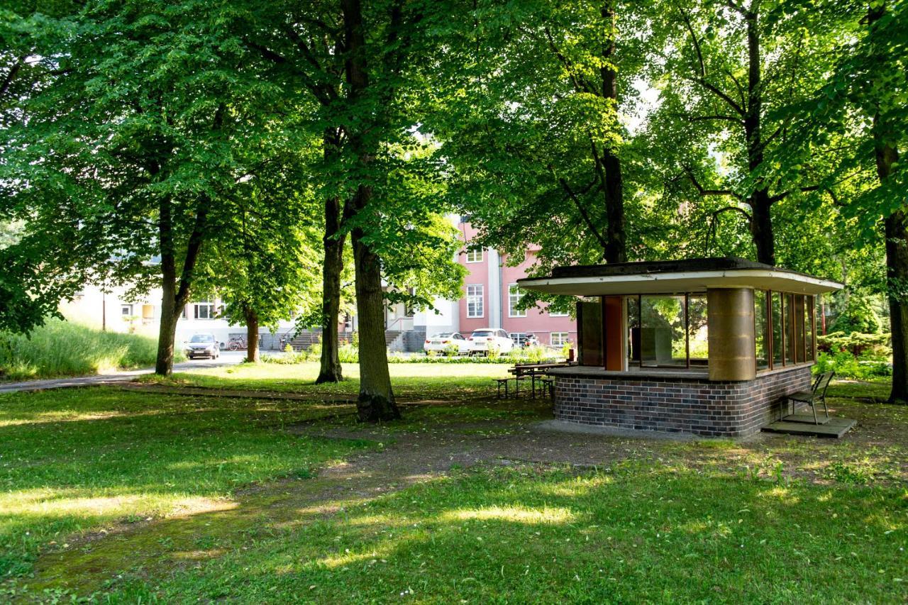 Haus Des Volkes - Das Bauhaushotel Probstzella Экстерьер фото